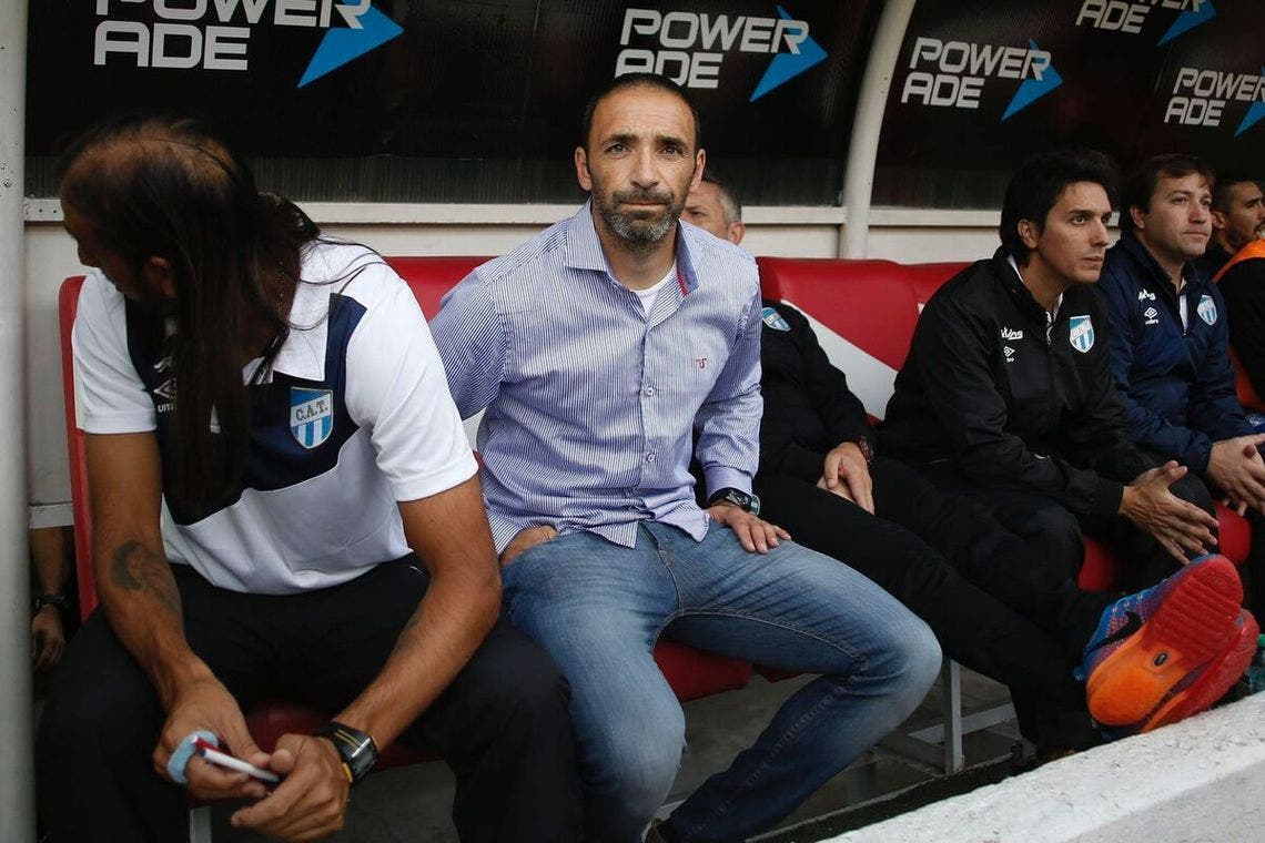 Atlético Tucumán anunció la vuelta de Azconzábal como DT