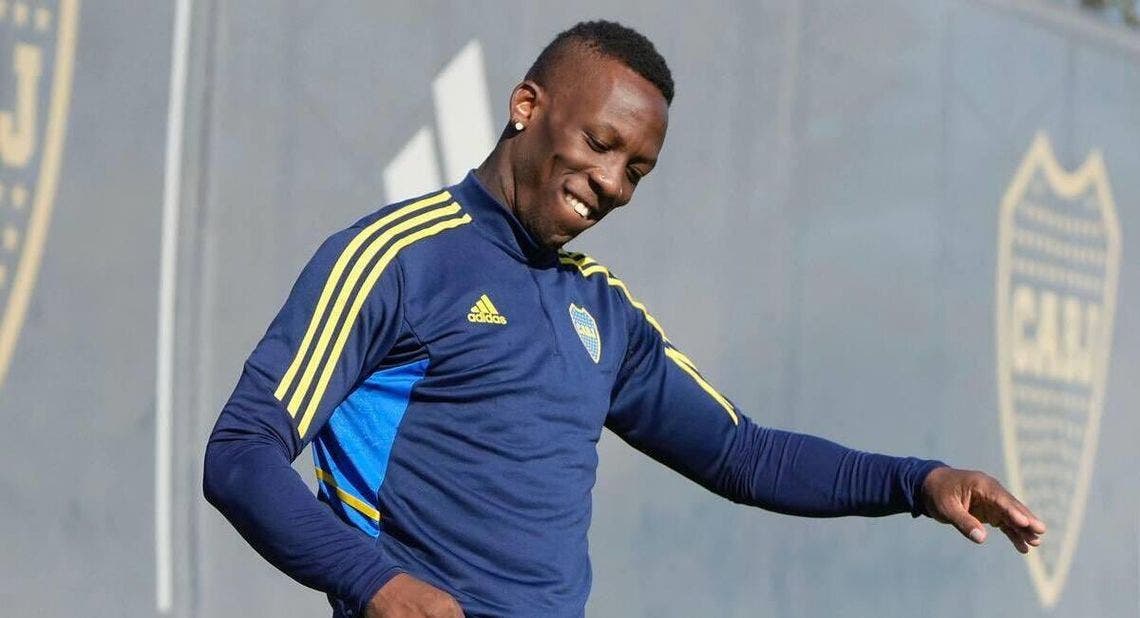 Boca Juniors: Luis Advíncula se lesionó y está en duda