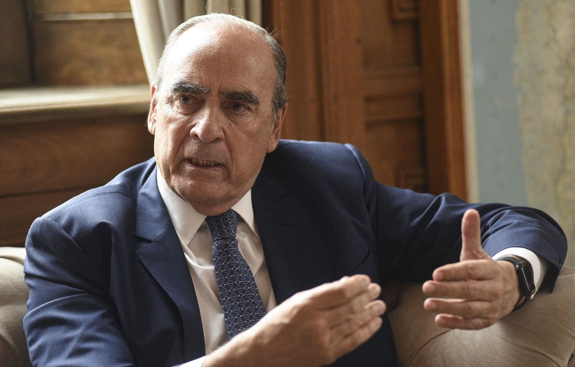 francos-afirmo-que-aun-falta-dar-forma-la-normativa-los-dolares