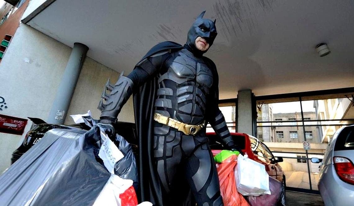 El Batman Solidario de La Plata se despidió con una emotiva carta