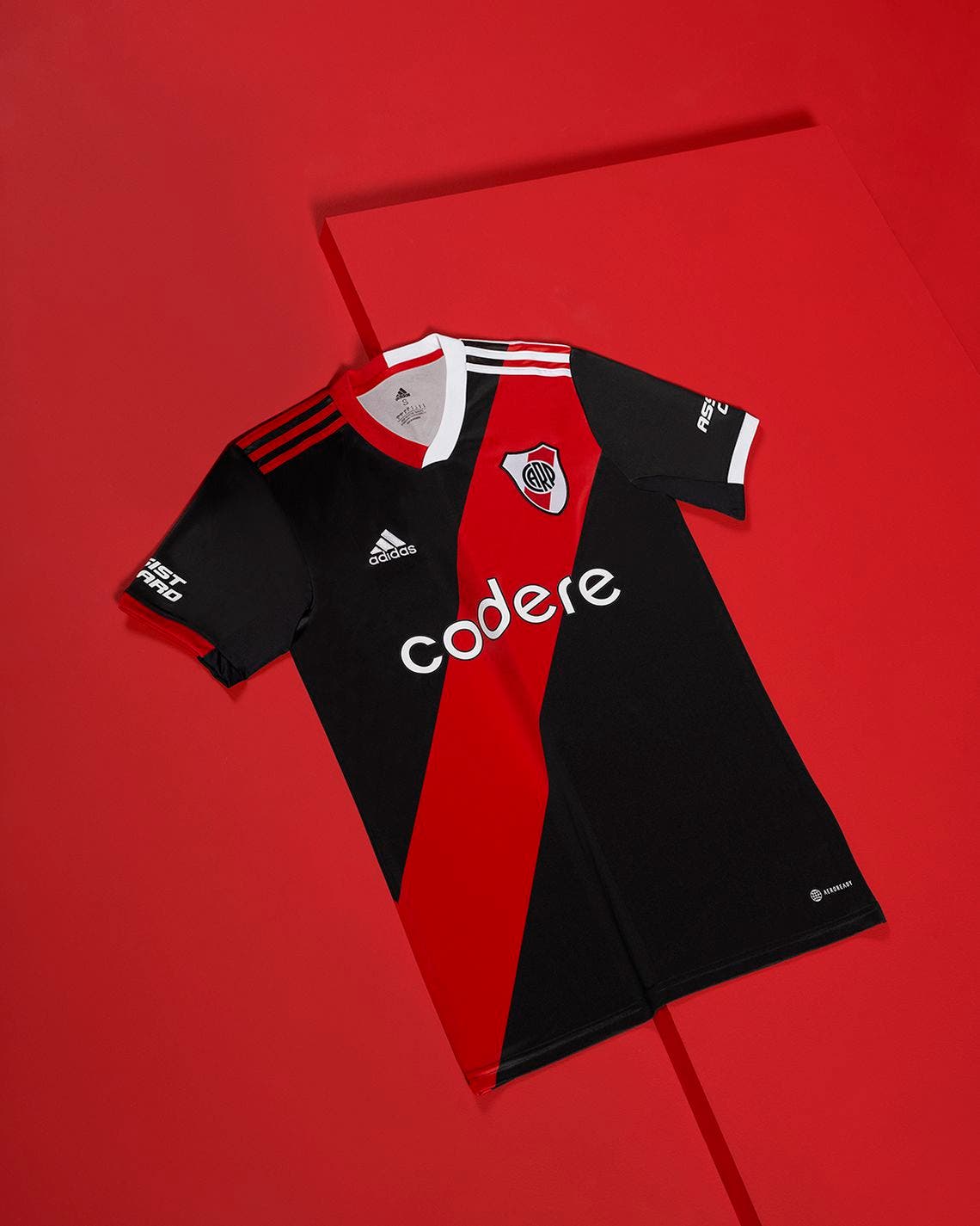 Precio de la camiseta nueva de river clearance